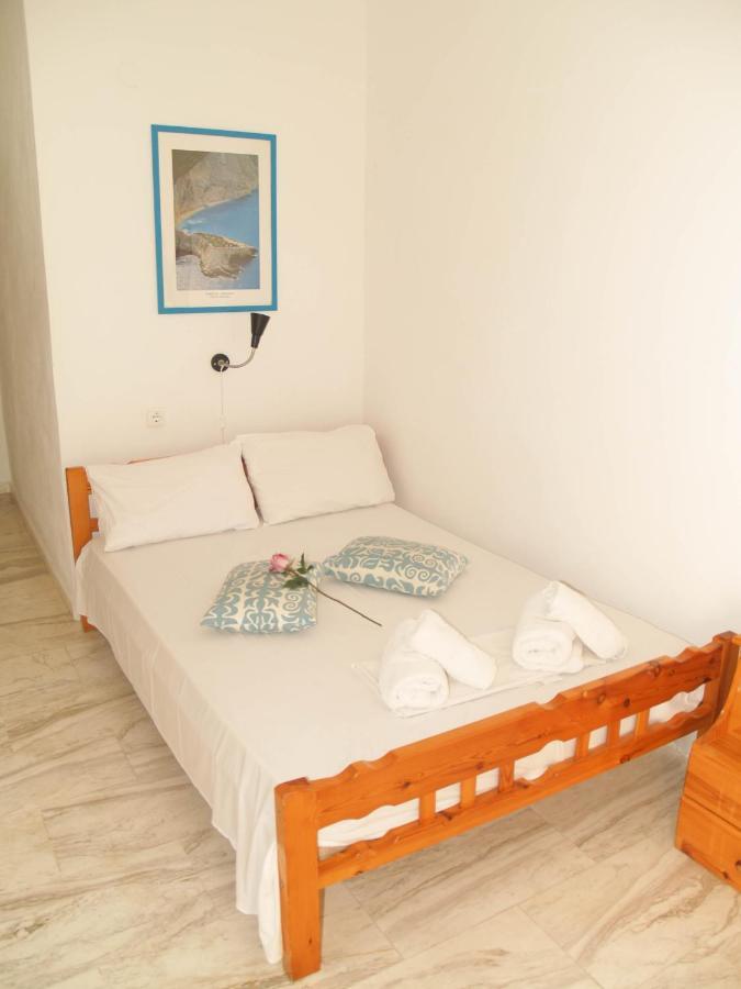 Lazaris Apartments In 아기오스 이오아니스 외부 사진